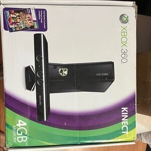 Xbox 360 Console with Kinect - Black